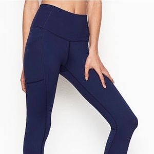 VS leggings with pockets like NEW